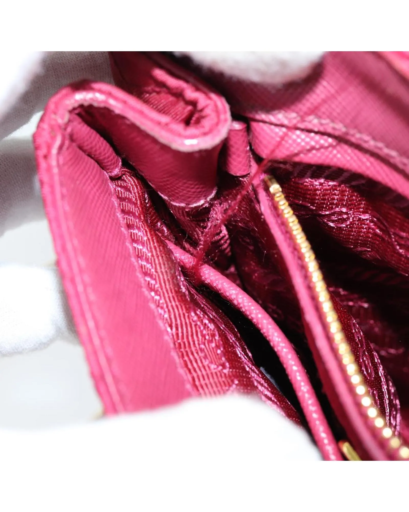 Chain Shoulder Bag in Pink Nylon