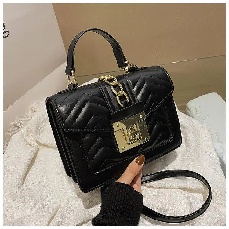 Fashion Popular One Shoulder New Flip Portable  Square Bag