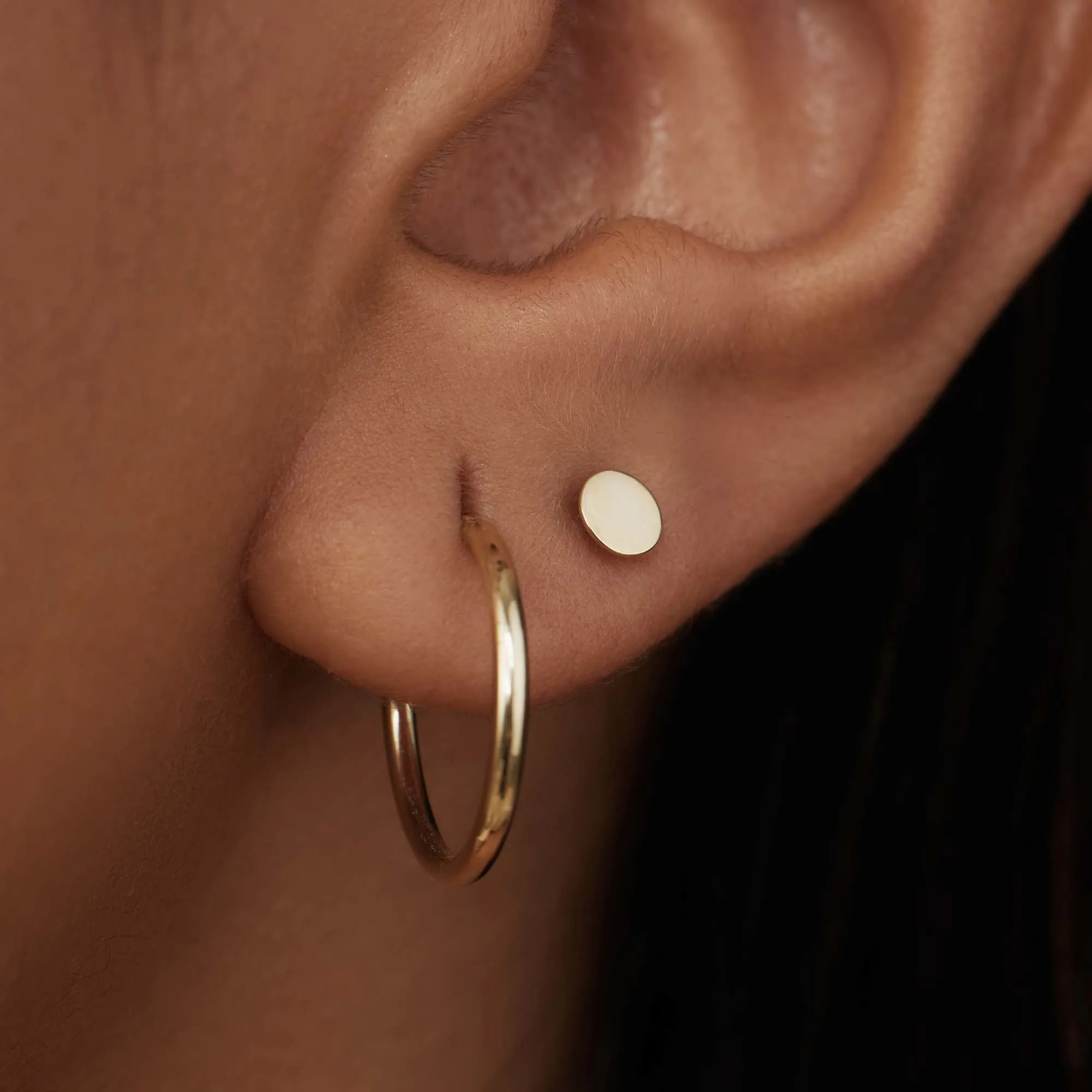 Le Marais Jeanne 14 karat gold ear studs with coin