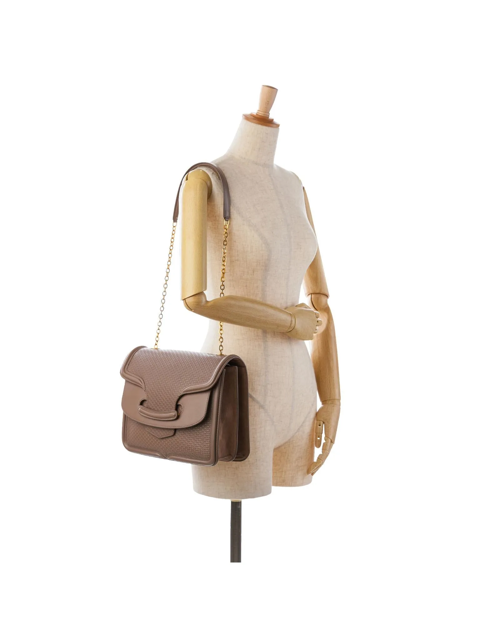 Leather Shoulder Bag with Chain-Link Strap and Flap Closure