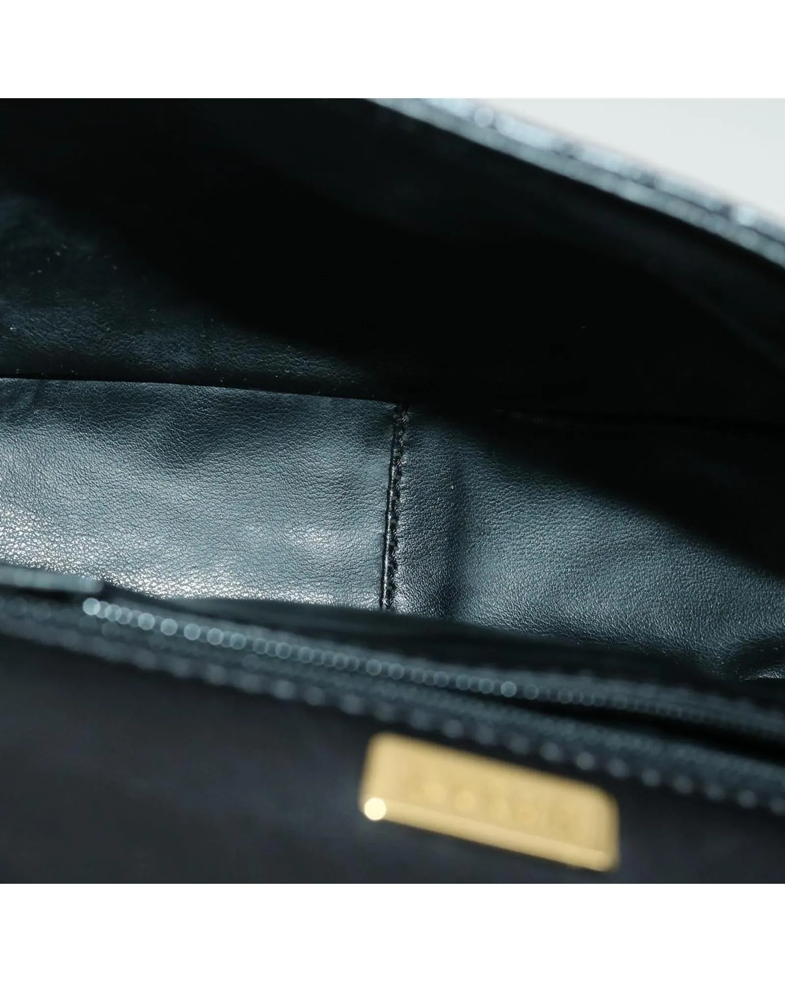 Matelasse Chain Shoulder Bag Leather Black