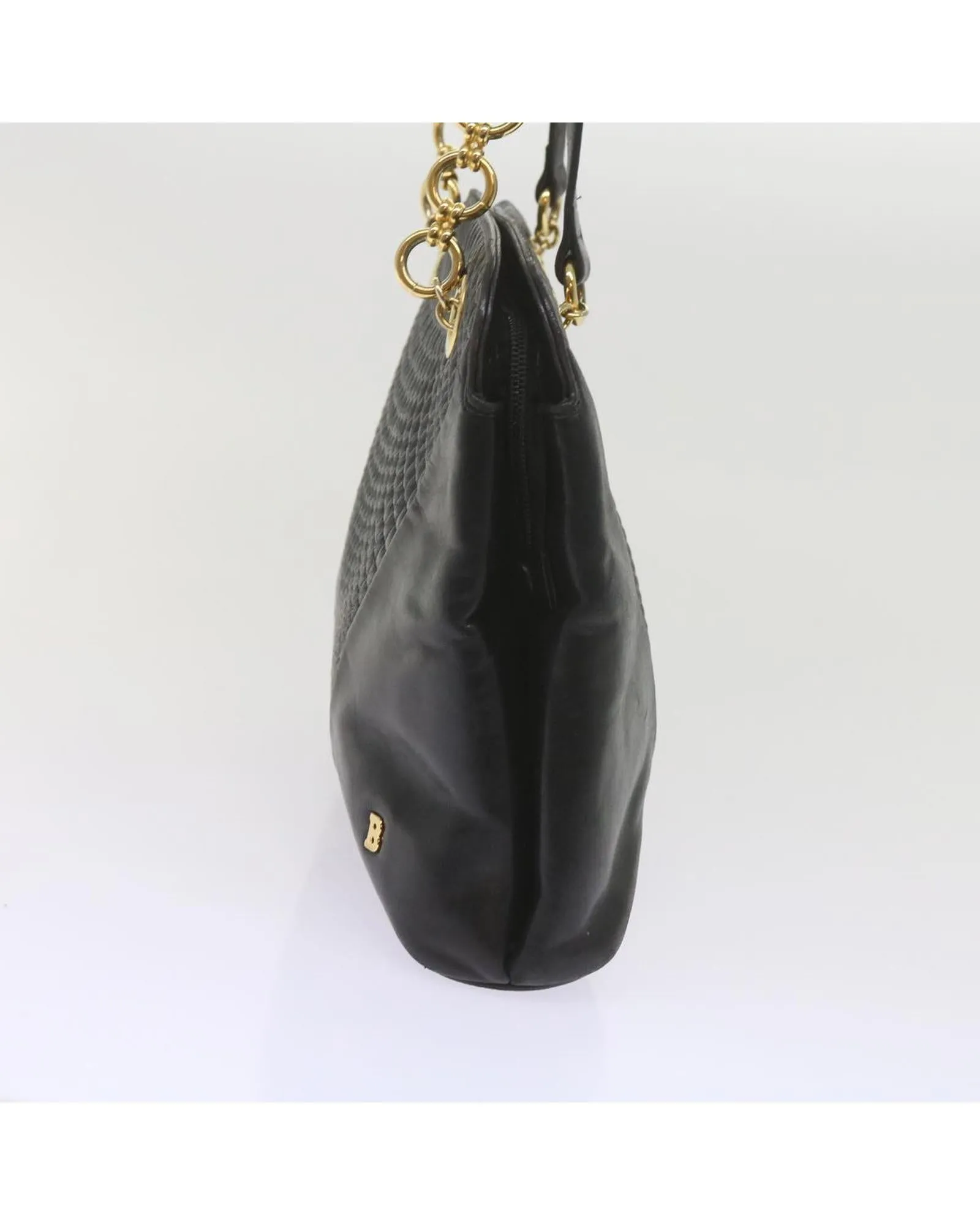 Matelasse Leather Shoulder Bag in Black