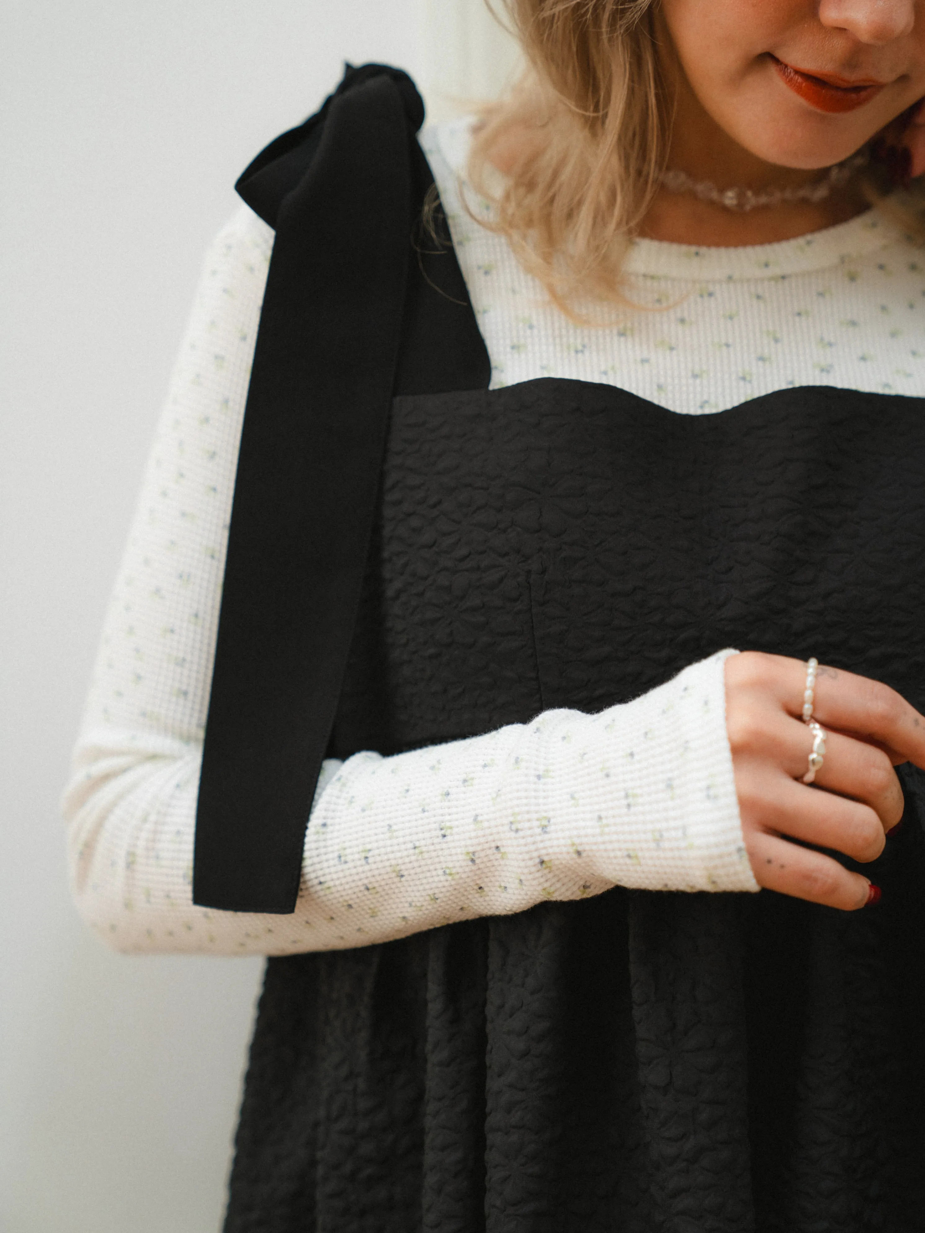 Poko Poko Shoulder Ribbon Top