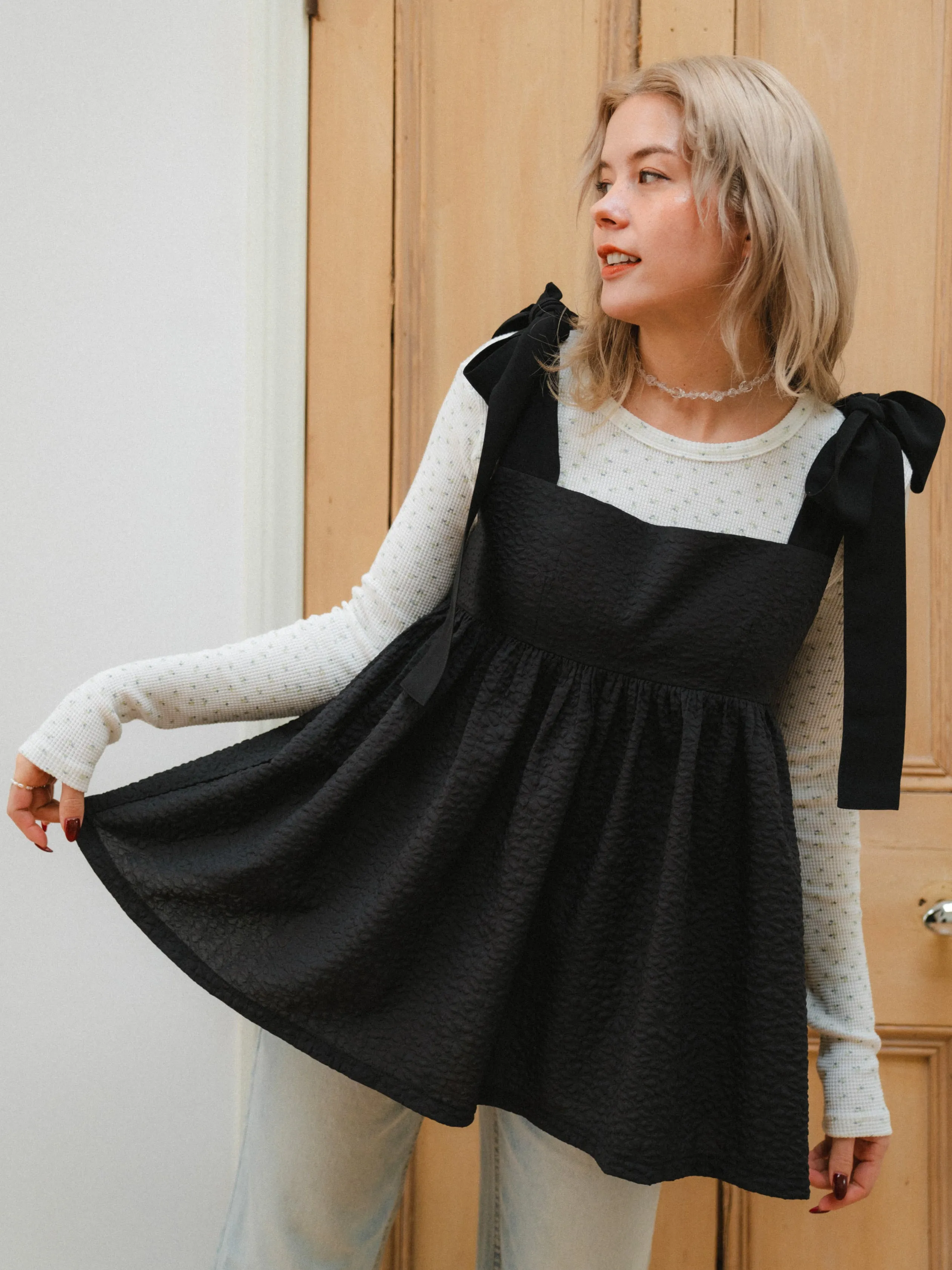 Poko Poko Shoulder Ribbon Top