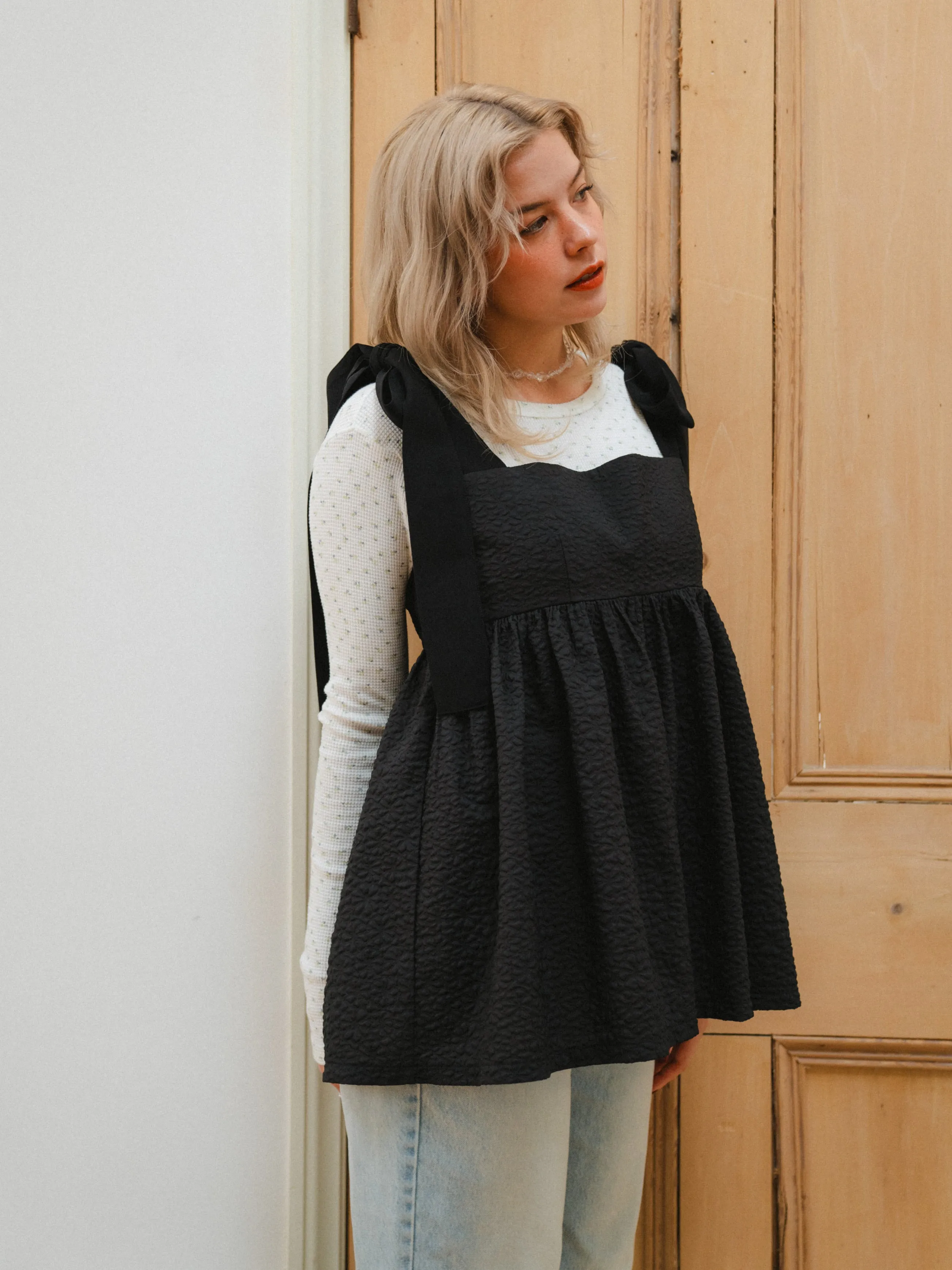 Poko Poko Shoulder Ribbon Top