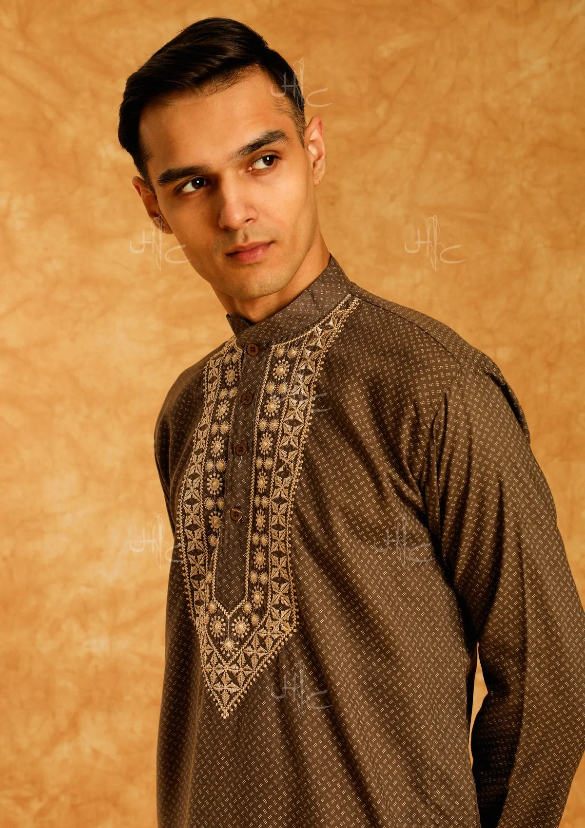 Wasiq Embroidered Rayon Straight Men's Kurta