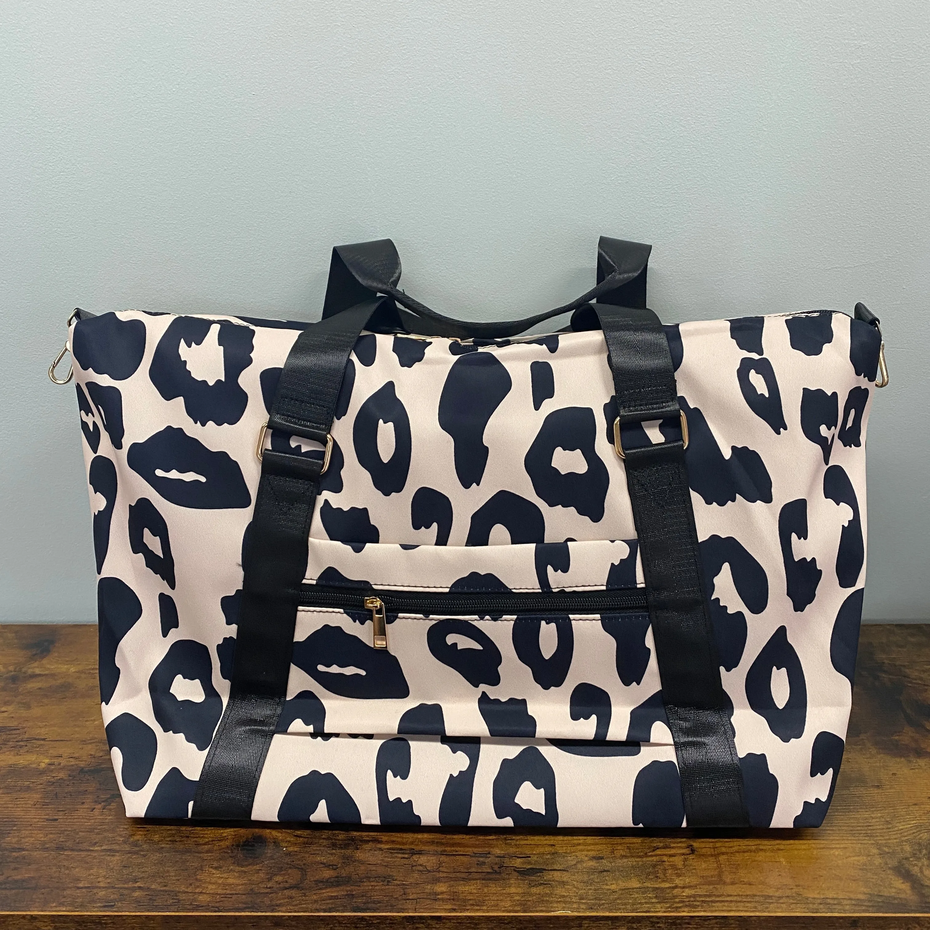 **Weekender Duffle - Animal Print